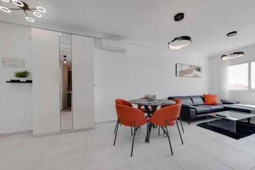 CB Living - Seaview penhouse in Cabo Roig - image 4