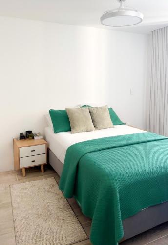 Modern 2BR apartment with AC, WIFI, free parking