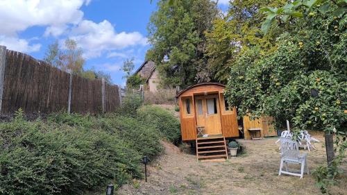 View, La Roulotte Cacahuete in Falaise