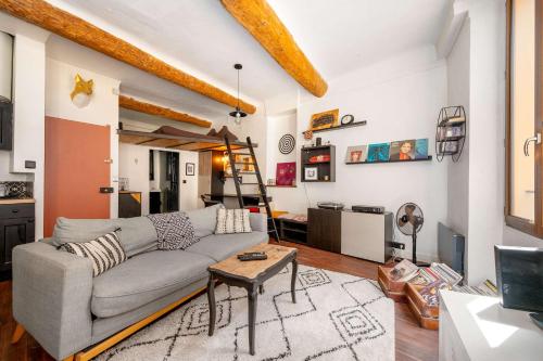 Duplex vintage, Vieil Antibes, plages à 5 min