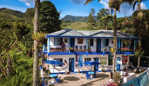 Vista Farallones Hostel
