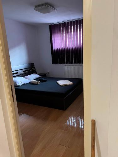 Spacious And Modern, Near The Lakes