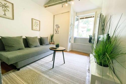 Grégoire – Studio tout équipé • 2 pers • La Tronche • Proche CHU Grenoble