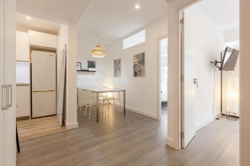 Barça Stadium - Modern 4 bedroom apartment