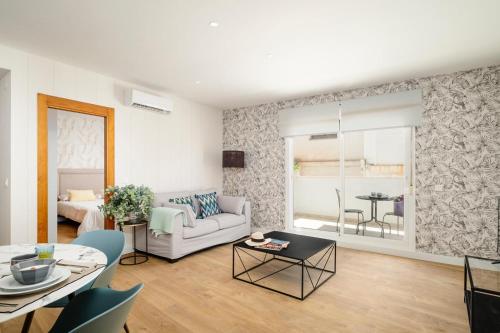 Apartamentos Pedregalejo Beach Playa Room Type - Apartment with Terrace