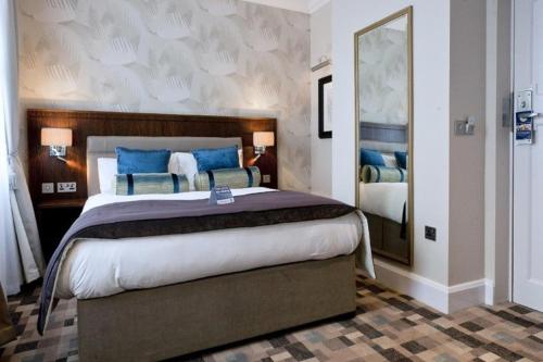 The Greenwood Hotel