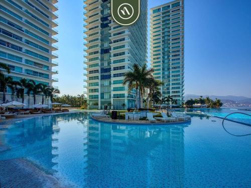 Beachview Luxury 3 BR Condo - Pools - Beach