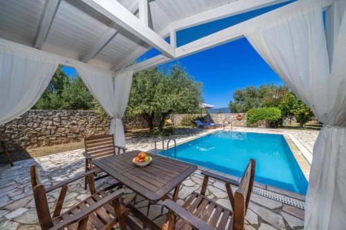Villa Neptune Sami by Villa Plus 5