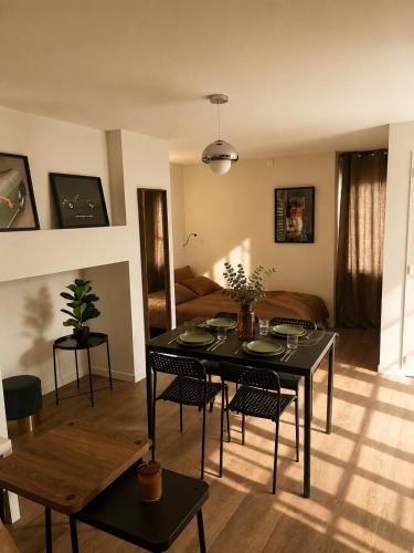 Lazare Home