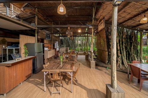 Riverside Retreat in Nature, 10min to Old Town in Cam Kim