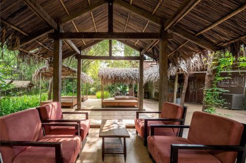 Riverside Retreat in Nature, 10min to Old Town in Cam Kim