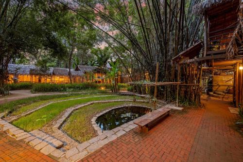 Calm Riverside Hideaway, 10 min to Old Town in Cam Kim