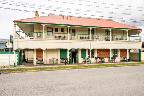Queensport Hotel