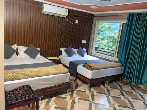 Lucky Happy Family Resort in Srinagar