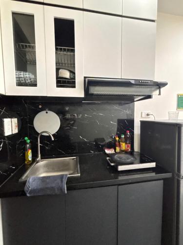 Kitchen, Amoureux Cau Dien in Bac Tu Liem