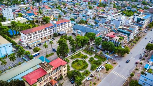 Khách sạn Vân Long