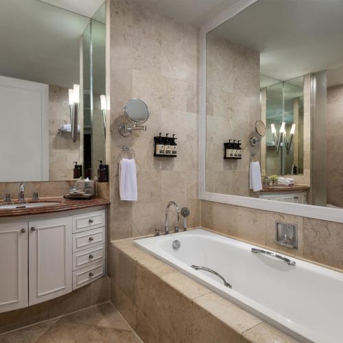 2 bedrooms, 3 beds
