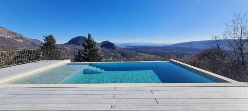 Sunrise Nest - Tinyhouse Infinity Pool & Views in Ravanj