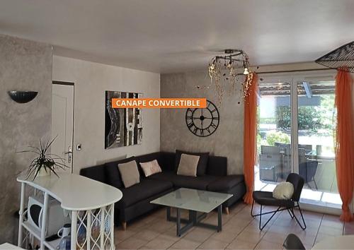Maison Luxe 6 personnes -Oasis village, Résidence de loisirs 5 étoiles avec piscines, toboggans - 70 euros par famille et par semaine - Village et club de vacances - Puget-sur-Argens