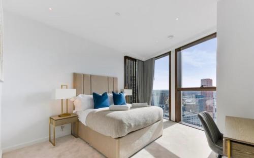 3 Bed 4 Bath Penthouse Thame Views Private Terrace