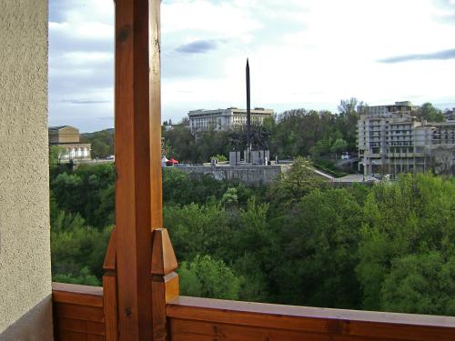 Вид, Hotel Asenevtsi in Веліко-Терново