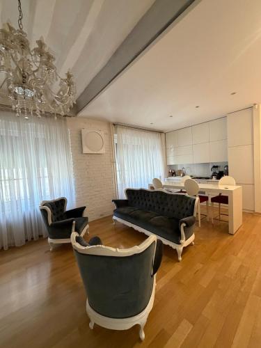 Elegant Luxury Apartment in the Heart of Belgrade