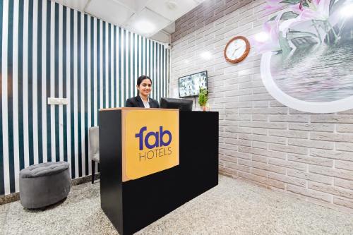OYO SilverKey 60481 Gayatri Nagar photo 4