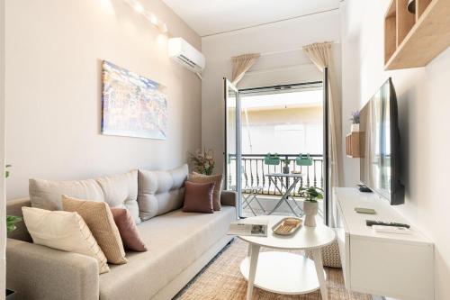 3BR Old Town Retreat - 2min Walk to Sea