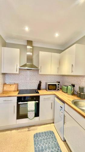 Lelola Lodge in West Bournemouth