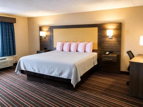 1 queen bed