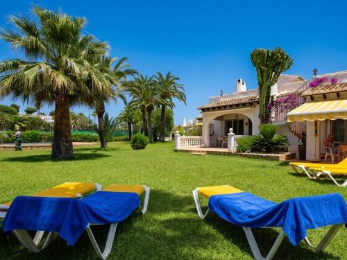 Alquiler vacacional en Moraira con piscina y jardín para 4 personas, cerca de la playa - HISP-216-235