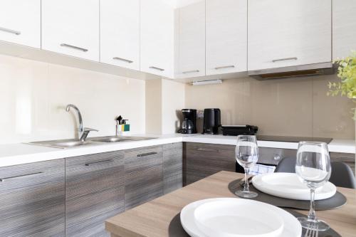 Cozinha, Waylink Residences-Ermoupoleos Building A in Distrito de Terpsithea-Vryoni