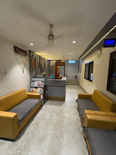Hotel Gulmohar in Parbhani