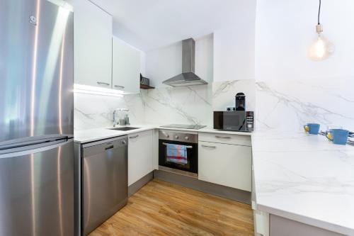 ¡Precioso moderno en Arinsal! 4Pax Parking RO (Barthe Holidays I Apartamento Moderno en Arinsal 4PAX a pie de pistas I Balcon con vistas y parking ) in Arinsal