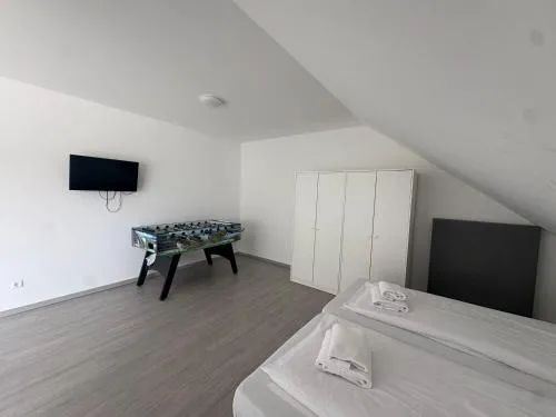 Moderne 2-Zimmer-Wohnung mit Balkon - ideal für 4 Gäste in Rheinstetten, Deutschland
