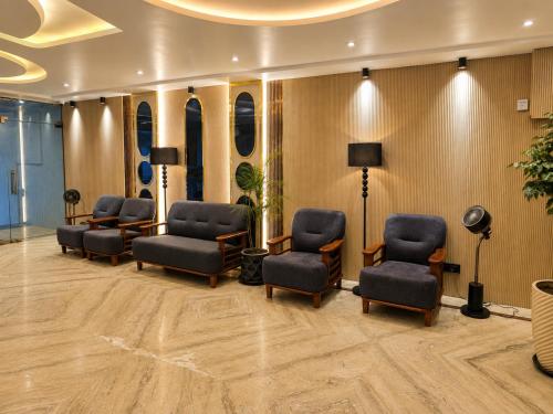 THE Vinay Hotel & Banquet in Lakhisarai