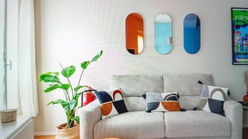 Paris Apartment - Close to Metro - Notre Dame in Walking Distance