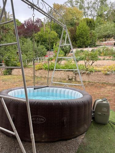 View of park and nature, pool, spa, garden - Location saisonnière - Obernai