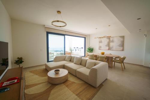 Mane Residence 5111