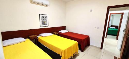 Casa Térrea em Condomínio no Village - image 5