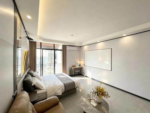 DaYin Riverside Cinema Homestay - image 4