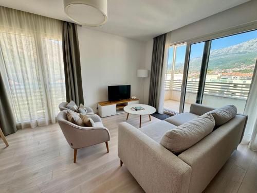 River side apartment B18