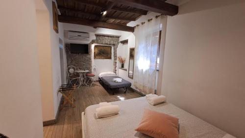 IL RICHIASTRO MEDIEVALE Room Type - Triple Room