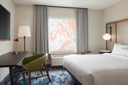 Fairfield by Marriott Inn & Suites Page