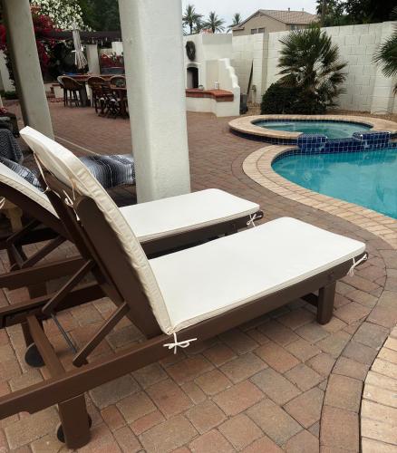 Beautiful Private Casita/Guesthouse w/ Kitchen, Access to Pool/Spa in Goodyear