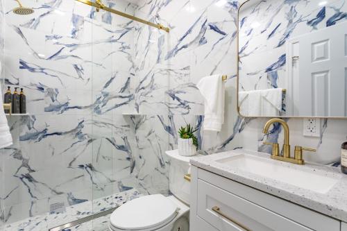 Modern Escape 3BR Apt with Parking in New Rochelle