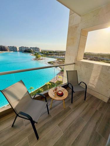 Vive la laguna desde tu balcon en Baia Kristal in Punta de Canoa