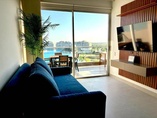 Donde disfrutaras mejor de Cartagena en Baia Kristal in Punta de Canoa