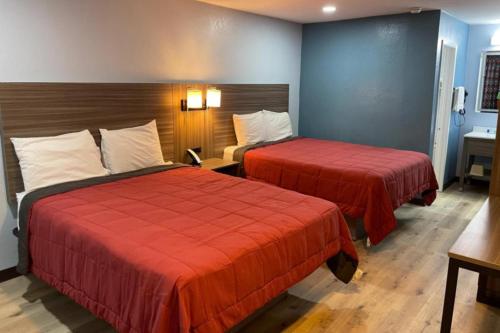 Rodeway Inn & Suites Brookhaven