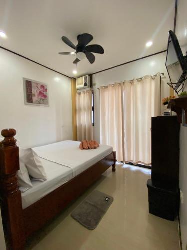 Devayn's Inn Room Type - Double Room with Balcony